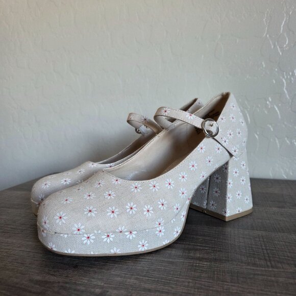 Madden Girl Mantel Mary Jane Platforms Daisy Print Chunky Block Heels Beige 9.5 - Picture 12 of 12